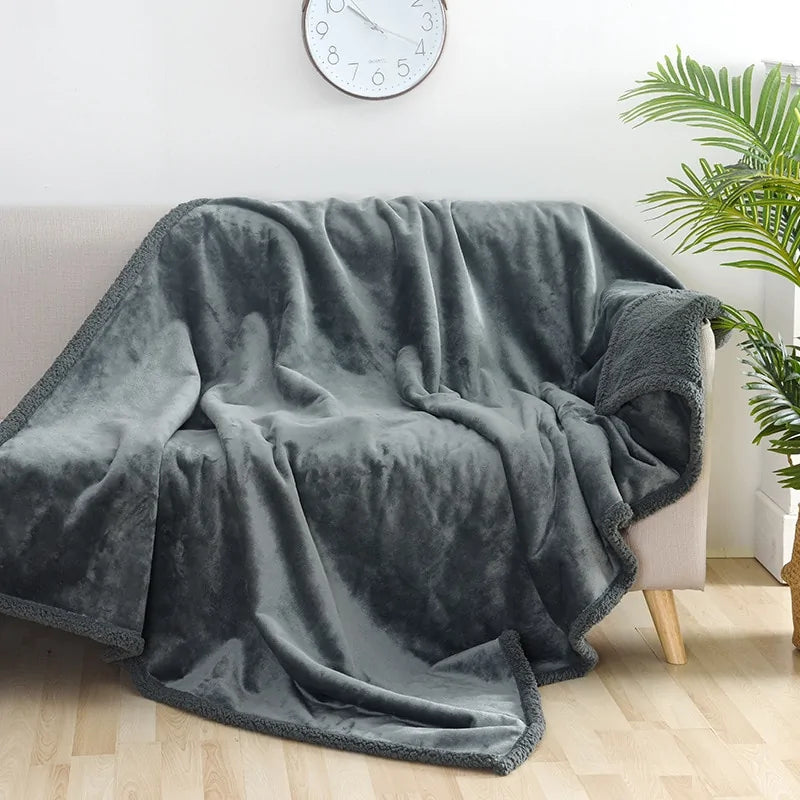 Durable Lightweight Waterproof Pet Blanket